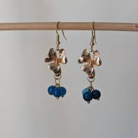 Ohrringe Heidelbeere mit Achatperlen und Aufhängern aus vergoldetem Messing Bild 3