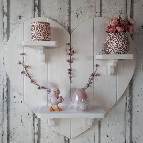 Weißes Regal in Herzform * Regal aus Fichte * Herz aus Holz * Shabby Style * 56 cm * Geschenk Muttertag