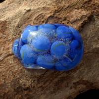 SONDERPREIS - Schädel mit blauen Murmeln und Glitzer in Resin / Epoxid Bild 6