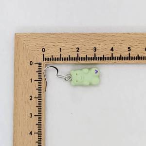 Pastell grüne Gummibärchen Ohrringe mit Edelstahl Ohrhaken, süßer Schmuck,  niedliche Tier Ohrhänger Bild 4