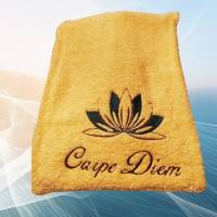 besticktes Handtuch mit einem dekorativen Muster, Wellness - Handtuch, gelb Bild 2