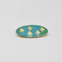 Vintage Brosche oval Goldfarbe Messing Glasiert Türkisblau Grünblau Schmetterlinge Tiermotiv Zeitlos Damenbrosche Bild 3