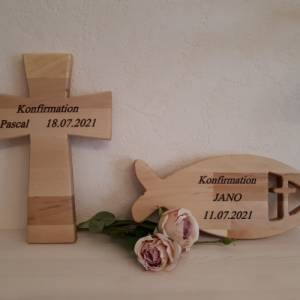 Fisch oder Kreuz personalisiert * Kreuz aus Holz mit Beschriftung * Konfirmation * Kommunion * Taufe * Geschenk * Bild 1