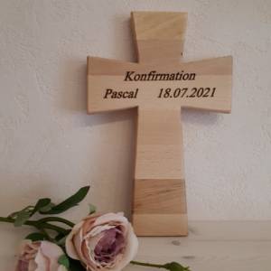Fisch oder Kreuz personalisiert * Kreuz aus Holz mit Beschriftung * Konfirmation * Kommunion * Taufe * Geschenk * Bild 3