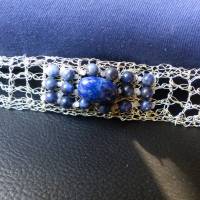luftig leichtes Armband einzigartig im Design von Hand aus Silbedraht gehäkelt & mit jeansblauen Sodalith Edels Bild 6