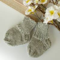 Warme Frühchensocken / Babysöckchen aus 8-fädiger Qualitäts - Sockenwolle.80/20 Socken ca. 8,5cm Fußlänge ungedehnt Bild 4