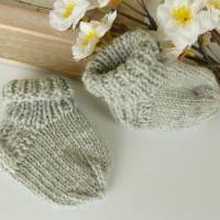 Warme Frühchensocken / Babysöckchen aus 8-fädiger Qualitäts - Sockenwolle.80/20 Socken ca. 8,5cm Fußlänge ungedehnt Bild 8