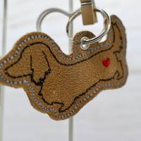 Schlüsselanhänger Dackel mit Herz aus veganem Kunstleder - Geschenk für Hundebesitzer - Rauhhaardackel - Langhaardackel Bild 3