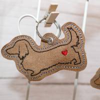 Schlüsselanhänger Dackel mit Herz aus veganem Kunstleder - Geschenk für Hundebesitzer - Rauhhaardackel - Langhaardackel Bild 8