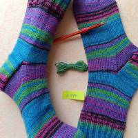 Wollsocken, handgestrickte Socken, Gr 40/41, gestrickte Socken, lila - grün - türkis Bild 2