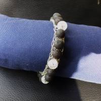Zauberhaftes Flecht-Armband aus Silberdraht von Hand gehäkelt mit braunen Lava- und Bergkristall-Perlen, Magnetverschluß Bild 3