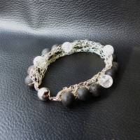 Zauberhaftes Flecht-Armband aus Silberdraht von Hand gehäkelt mit braunen Lava- und Bergkristall-Perlen, Magnetverschluß Bild 4