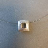 Quadrat Sterlingsilber- gebürstet - an kurzem Collier aus Edelstahl - tolles Geschenk Bild 4