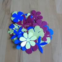 bunt gemischtes Blumen-Set Stanzteile // Blütenmix // Basteln // Scrapbooking // Dekoration // Tischdeko Bild 1