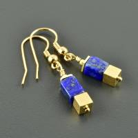 Hängeohrringe mit Lapislazuli und vergoldetem 925er Silber Ohrringe Lapis Lazuli dunkelblau vergoldete Würfel Geschenk Bild 1