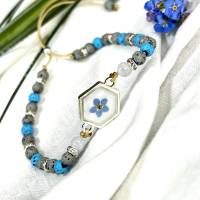 Vergissmeinnicht Armband aus Harz mit feiner Blüte mit grau und blau gefärbten Lavaperlen ,Chalcedonperlen , Geschenk Bild 7