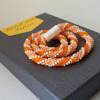 Hübsche Häkelkette orange weiß, 47 cm, Halskette Spirale aus Glasperlen gehäkelt, Perlenkette, Glasperlenkette Bild 2