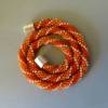 Hübsche Häkelkette orange weiß, 47 cm, Halskette Spirale aus Glasperlen gehäkelt, Perlenkette, Glasperlenkette Bild 5