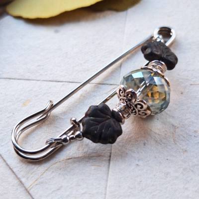 Schalnadel Kristall Ahorn silberfarbene Sicherheitsnadel mit handgefertigtem Schmuckelement in Grün N-7-S-4