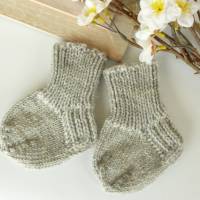 Warme Frühchensocken / Babysöckchen aus 8-fädiger Qualitäts - Sockenwolle.80/20 Socken ca. 10 cm Fußlänge ungedehnt Bild 2