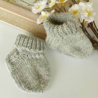 Warme Frühchensocken / Babysöckchen aus 8-fädiger Qualitäts - Sockenwolle.80/20 Socken ca. 10 cm Fußlänge ungedehnt Bild 3