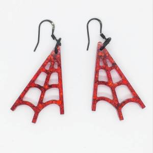 Rot glitzernde Spinnennetz Ohrringe aus Kunstharz mit Edelstahl Haken, Goth Schmuck Bild 1