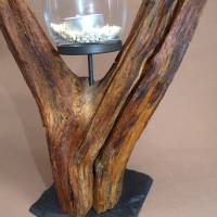 Wildholz Kerzenhalter, Windlicht aus einer Baumwurzel mit Kerzenglas auf Schieferplatte Bild 4