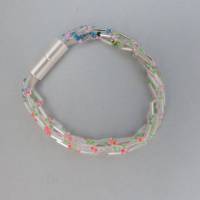 Häkelarmband, transparent mit pink, rosa, grün, blau, Länge 19 cm, Armband aus Glasperlen gehäkelt Bild 1