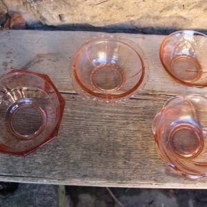 4er Set Dessertschalen gemischtes Set rosa Glas Rosalinglas Pressglas 50er Jahre DDR Bild 1