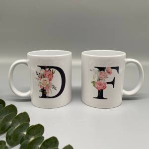 Personalisierte Tasse - Tasse mit Namen - Geburtstagsgeschenk - Kaffeetasse mit Buchstabe - Blumenbuchstabe - Tasse gest Bild 1
