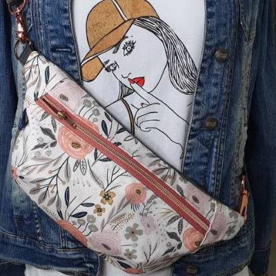 Hipbag Canvas weiß Blumen Crossbag mit austauschbaren Gurtband Crossbodybag Damen Slingbag Bumbag