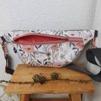 Hipbag Canvas weiß Blumen Crossbag mit austauschbaren Gurtband Crossbodybag Damen Slingbag Bumbag Bild 7