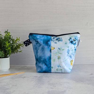 Projekttasche | Blaue Blumen | Projekttasche für Socken stricken | Stricktasche | Bobbeltasche