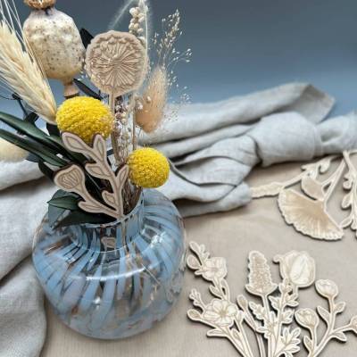 Set aus verschiedenen Wildblumen, Holz, Blumen für die Ewigkeit, Blumenstrauß