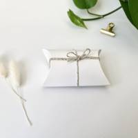 10 Stück Mini-Papierschachtel in weiß Kissenschachtel Geschenkbox Bild 1