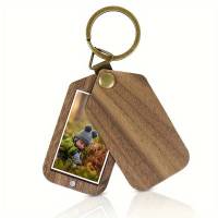 Schlüsselanhänger personalisiert mit Bild - Geschenk mit Gravur zu Ostern - Holzanhänger mit Magnetverschluss Bild 3