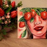 ERDBEERMÄDCHEN - gemaltes Frauenportrait mit Erdbeeren auf Leinwand 20cmx20cm von Christiane Schwarz Bild 6