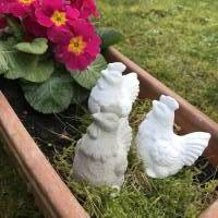 Deko-Hühner aus Beton grau oder weiß, wetterfest, für Garten oder Blumentopf, ca. 8 cm Bild 2