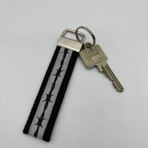 Schlüsselband mit Stacheldraht – Schicker Begleiter für Schlüssel, Taschen und Rucksäcke Bild 5