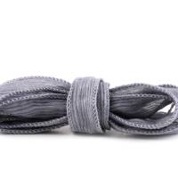 Seidenband Crinkle Crêpe Grau 1m 100% Seide handgenäht und handgefärbt Schmuckband Wickelarmband Bild 1
