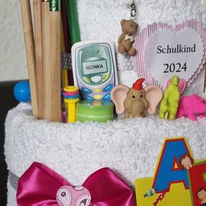 Einschulung Geschenk Mädchen aus Handtüchern  Stifte Radiergummi  Schulranzen  erster Schultag Charm Bild 3