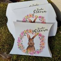 3 Kissenschachteln  Ostergeschenk verpacken Hase Blumenkranz Bild 1