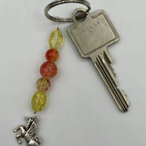 Glasperlen Schlüsselanhänger mit Einhornanhänger – Schicker Begleiter für Schlüssel, Taschen und Rucksäcke Bild 3