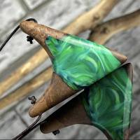 Holz Harz Halskette,Geschenkidee,Epoxidharz,Schwarzlicht,fluoreszierend ,Jahrestag,Geschenk Bild 7