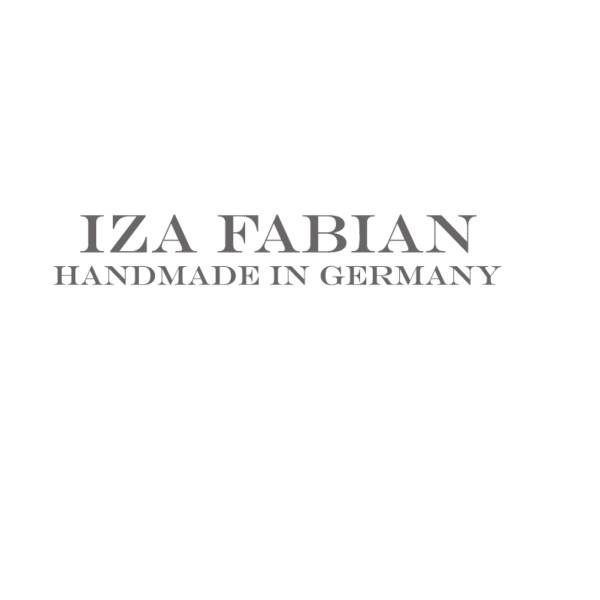 Iza Fabian - Mode made in Germany, Iza näht Ihre Designs selbst. auf kasuwa.de